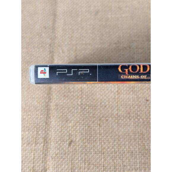God of War Chains of Olympus Sony PSP Game Complete in Box - Picture 3 of 9